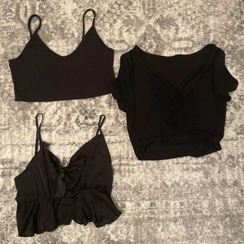 Set of 3 black crop tops